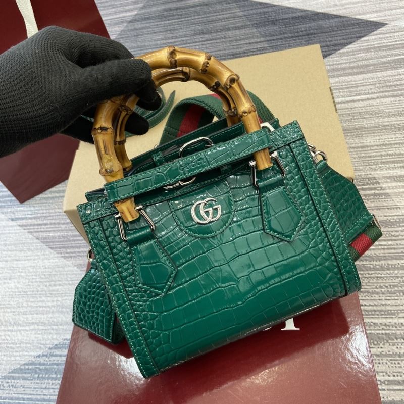 Gvc*1 tote bags